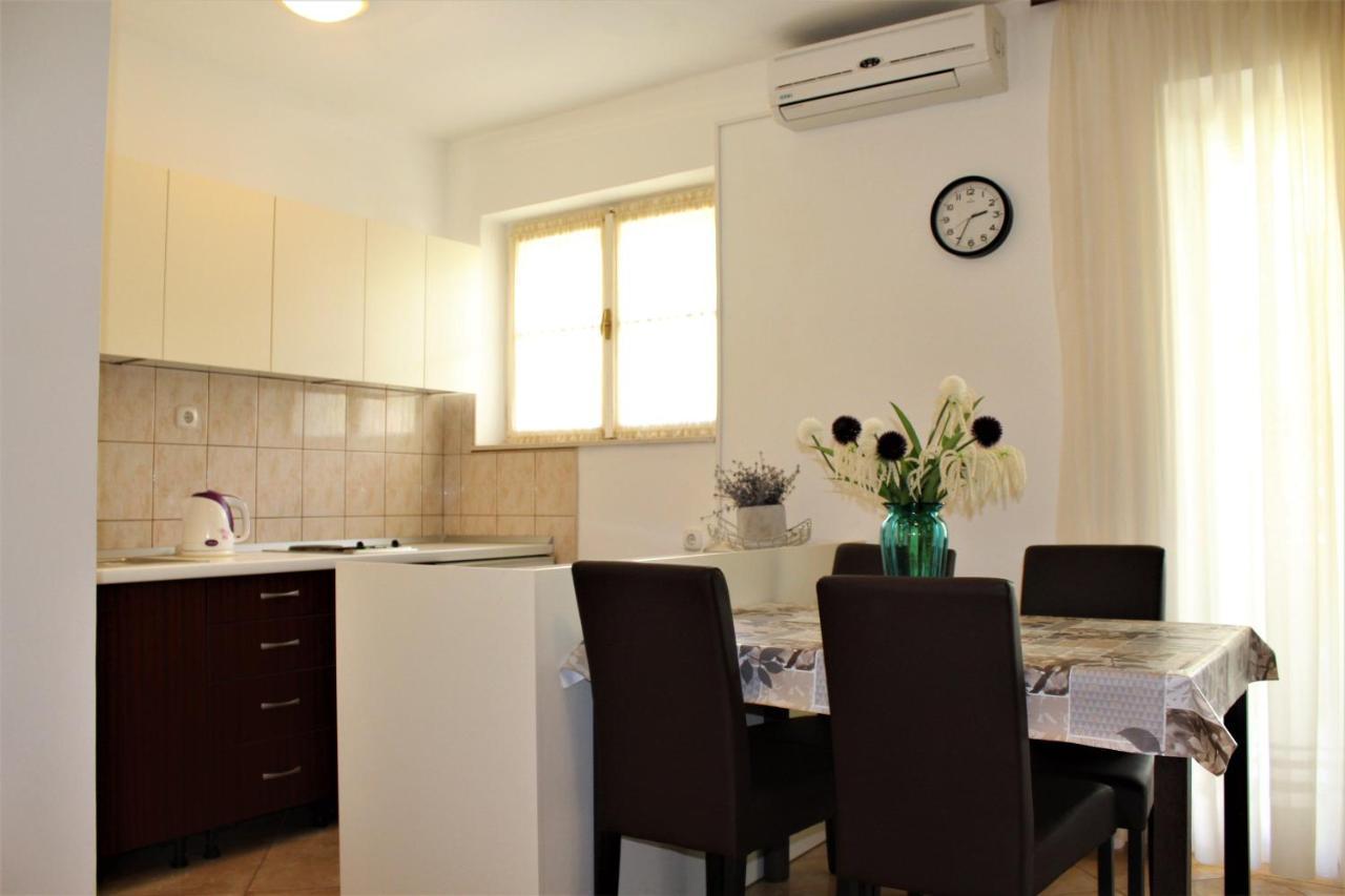 Apartments Raos Makarska Eksteriør bilde