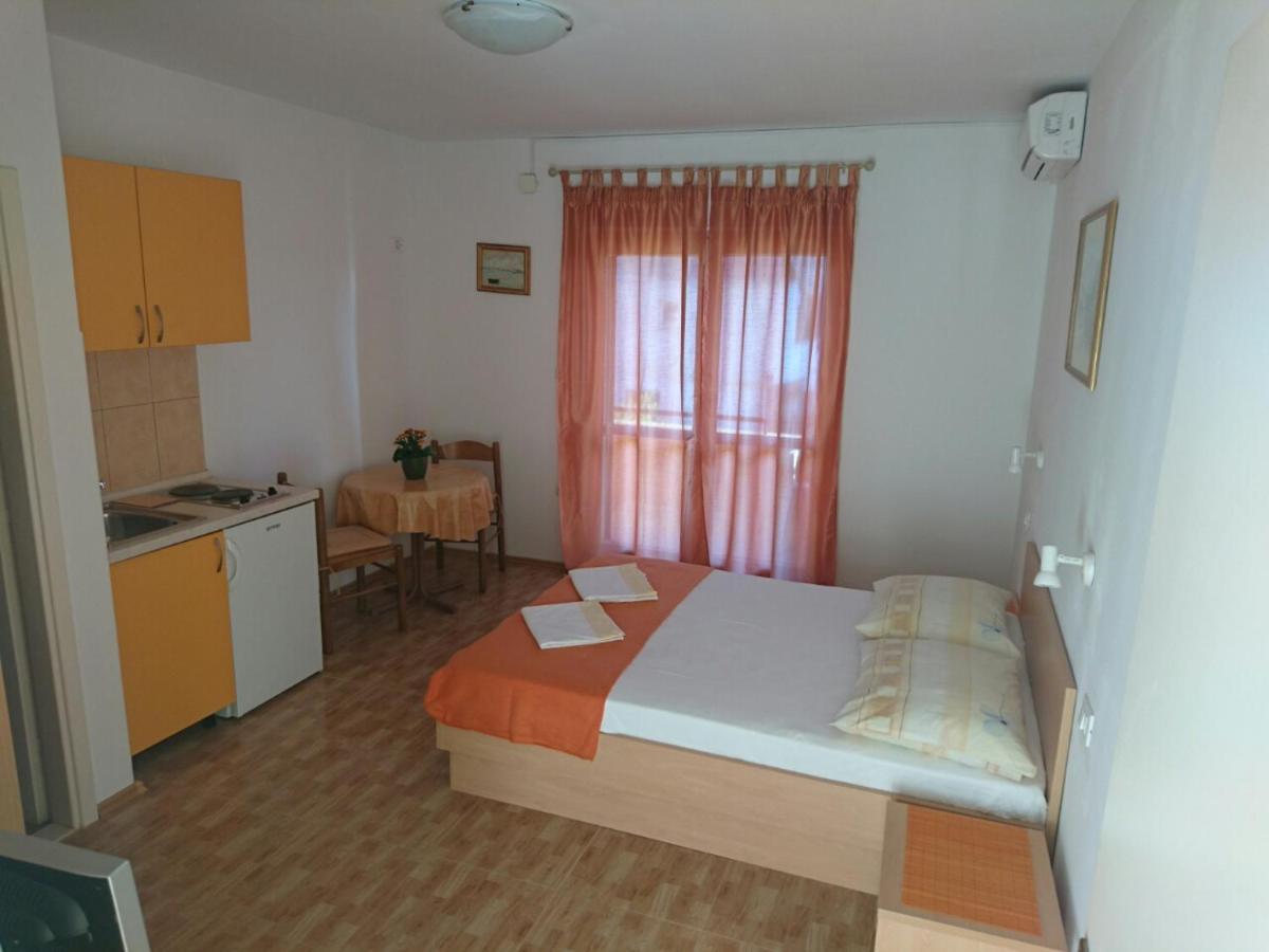Apartments Raos Makarska Eksteriør bilde